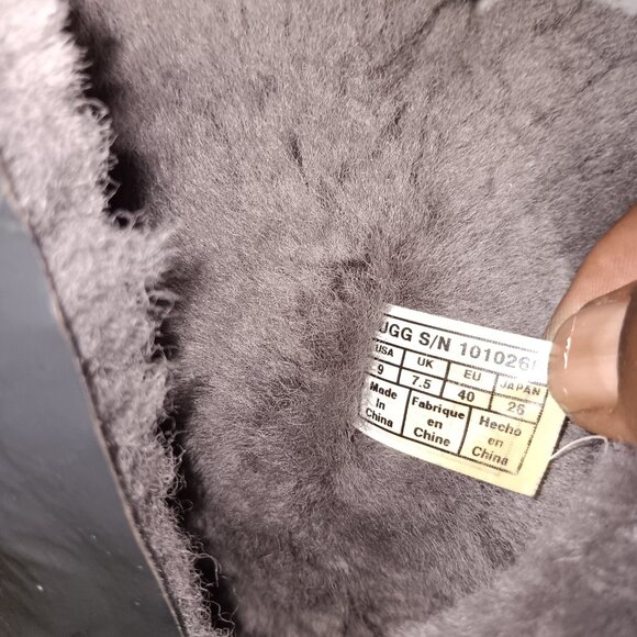 WOMEN'S UGG BAILEY BUTTON MIRAGE BOOTS - Picture 12 of 12